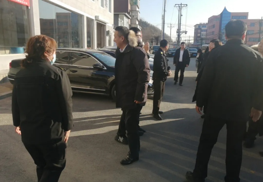 鞍勤集團黨委下基層、聽民意，助推企業(yè)高質(zhì)量發(fā)展